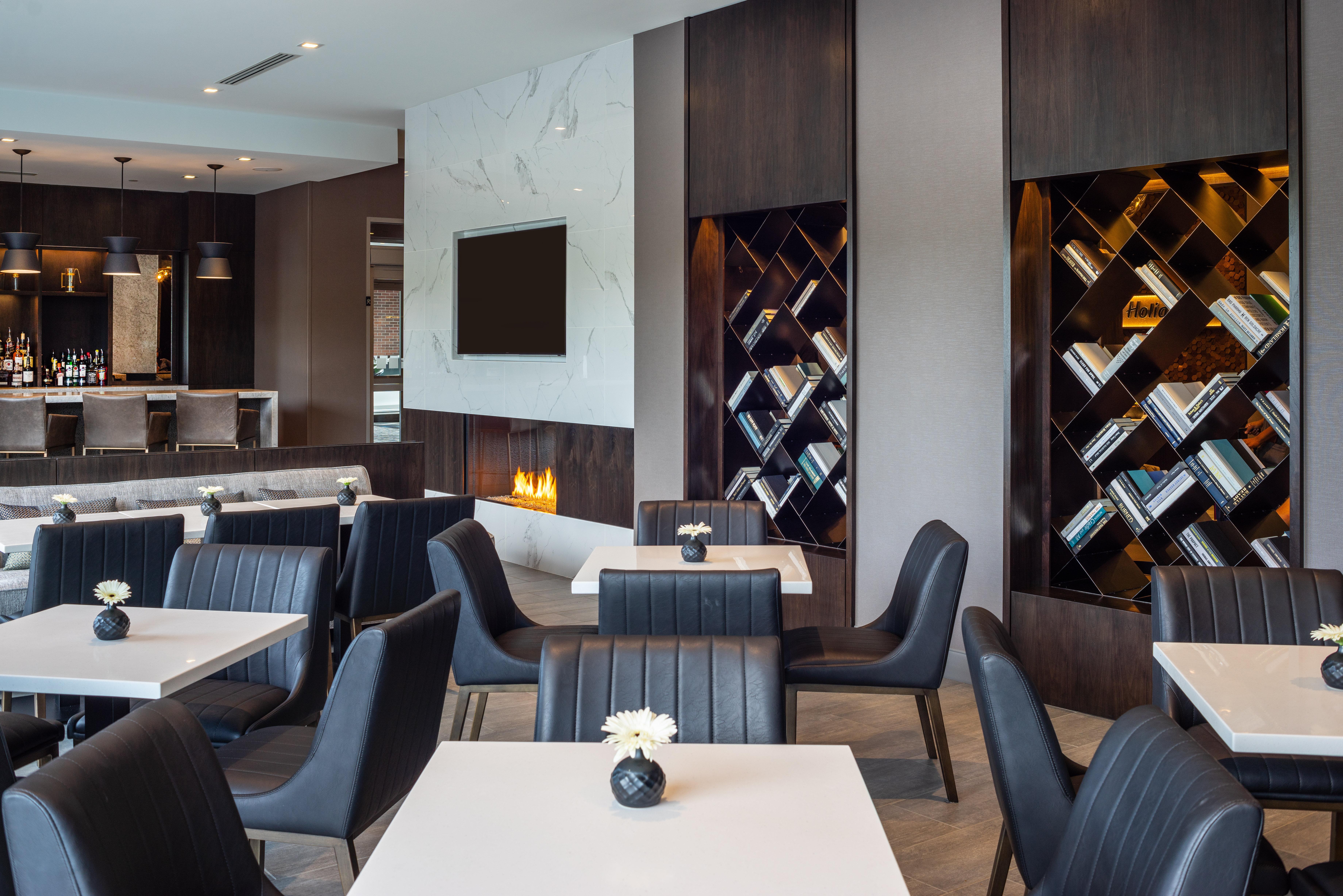 Holiday Inn Boston Logan Airport - Chelsea By Ihg Kültér fotó